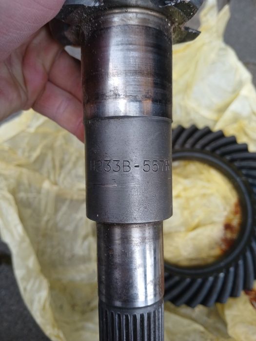 Головна пара Nissan patrol y 61