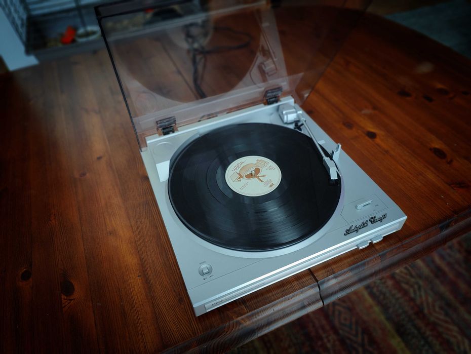 Denon DP-29F Gramofon