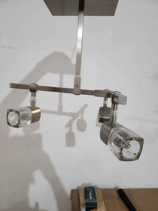 Candeeiro de Teto de 3 lampadas