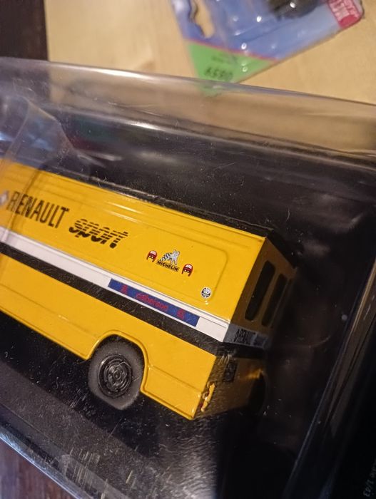 Saviem SB2 Long. Samochód serwisu ekipy sportowej Renault  1978r