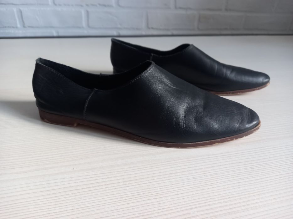 Легкі шкіряні  лофери Zara