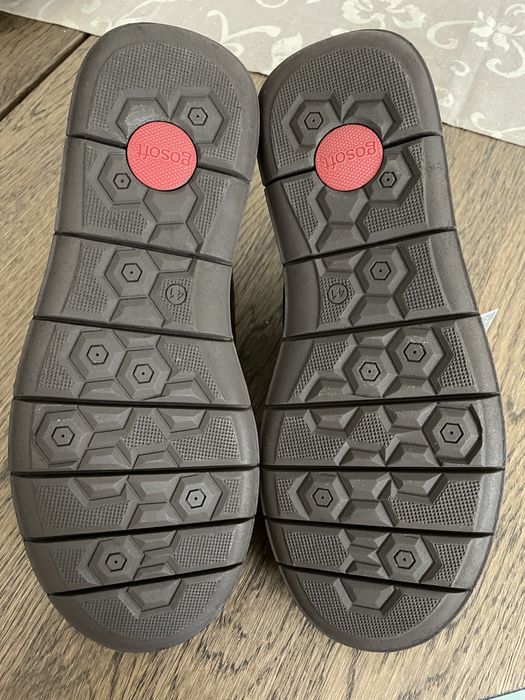 Nowe skórzane buty męskie