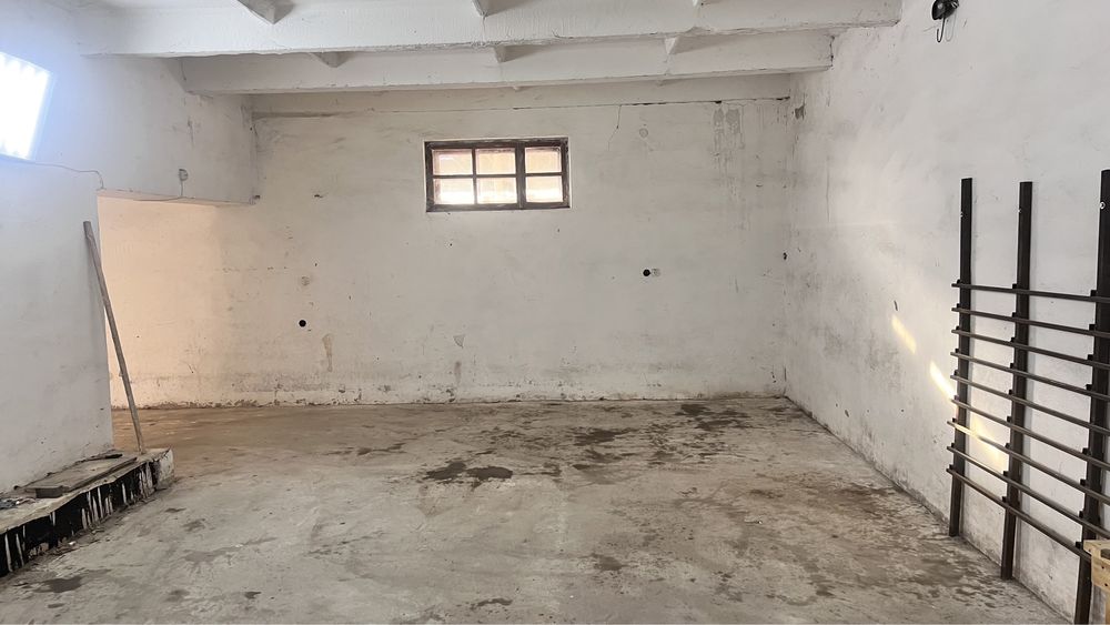 Комерційне приміщення Біля ЖД вокзалу 220 м2 Оренда Склад Виробниче