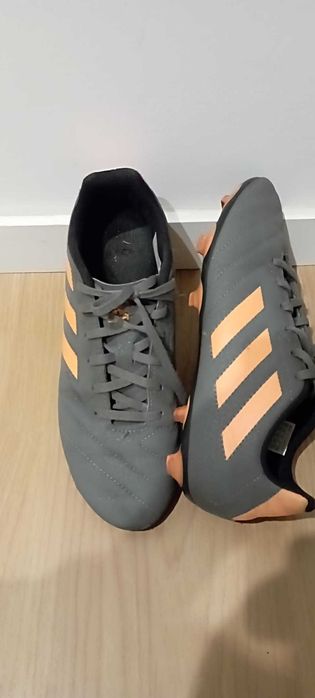 Chuteiras Adidas Como Novas 38