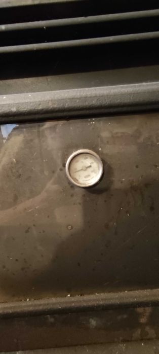 Salamandra com forno de ferro fundido