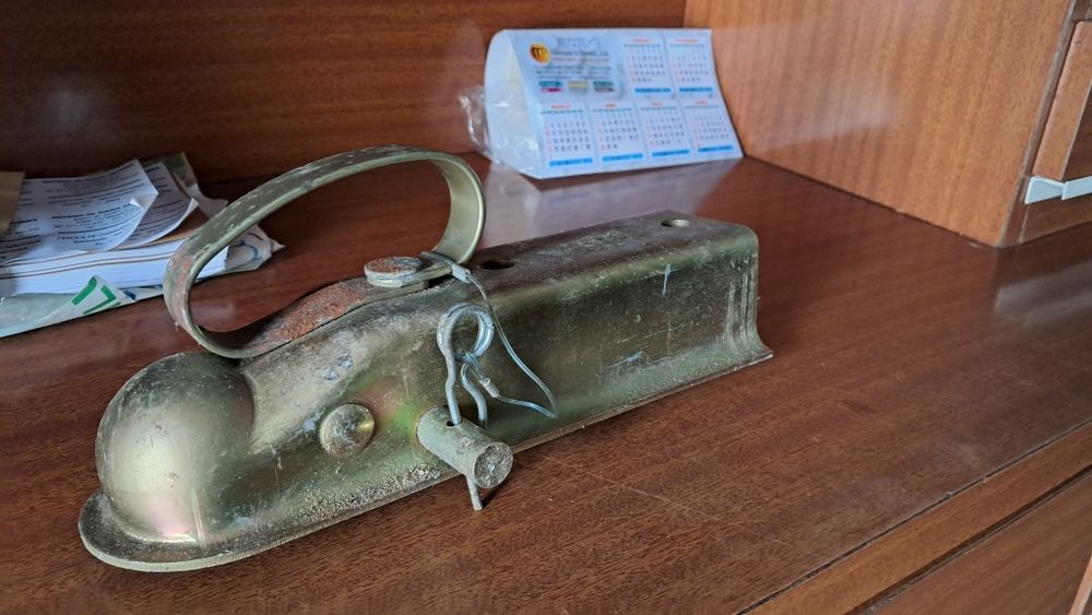 Engate de reboque antigo