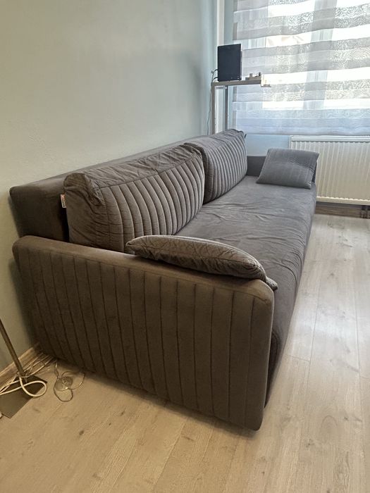 Kanapa rozkladana szara