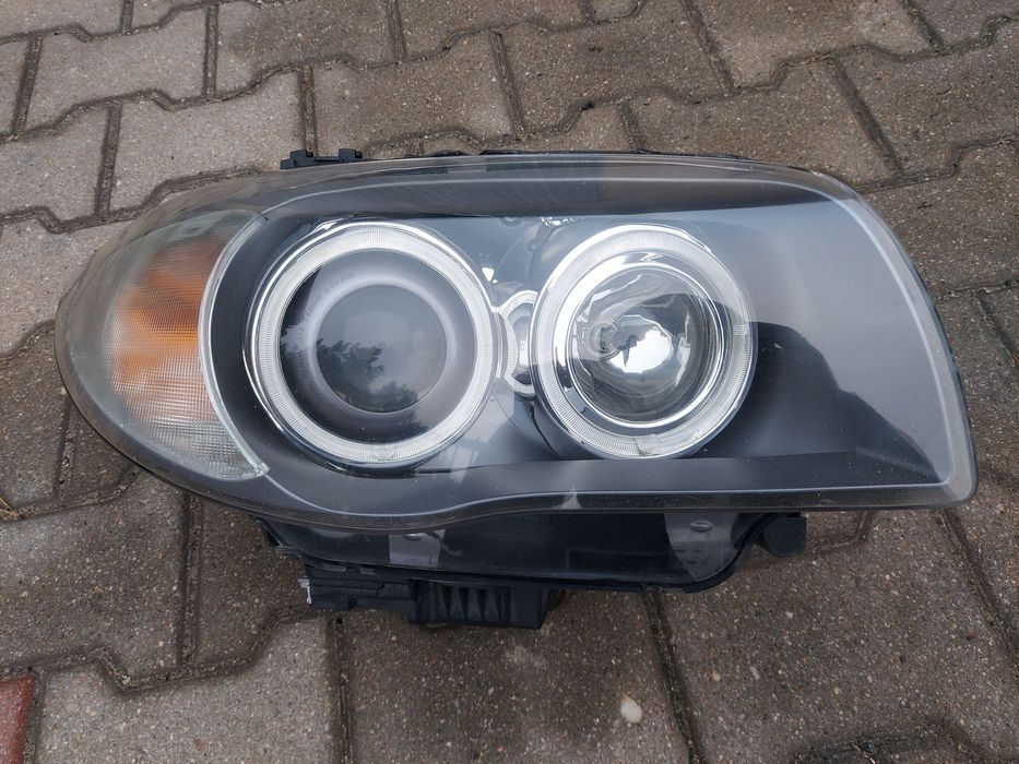 Lampa reflektor BMW E81 E82 E87 E88 xenon skrętna dynamic prawa