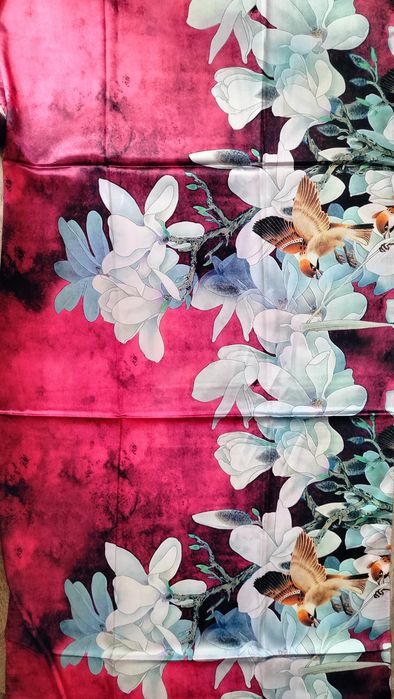 Шарф нарядный  шелковый .Магнолия.