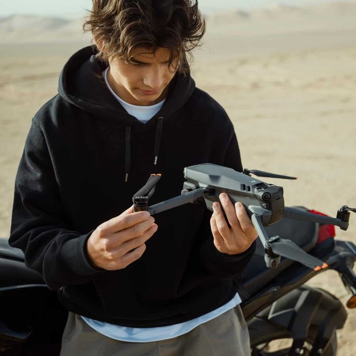 DJI Mavic 3 Cine Premium Combo - NOVO