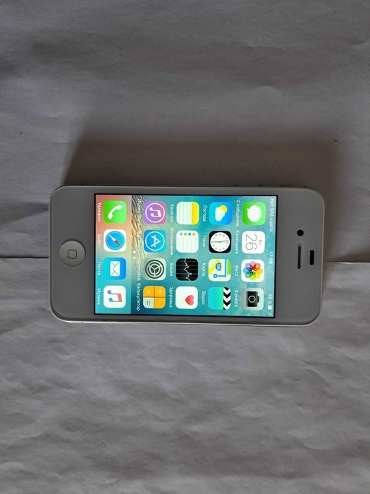 iPod 4s. 64Gb White bypass  б/у.