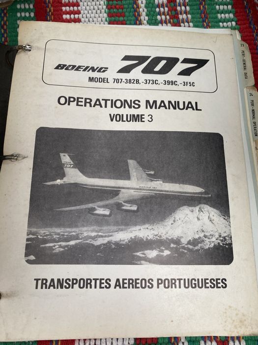 Manuais de Operaçoes Boeing 707 TAP