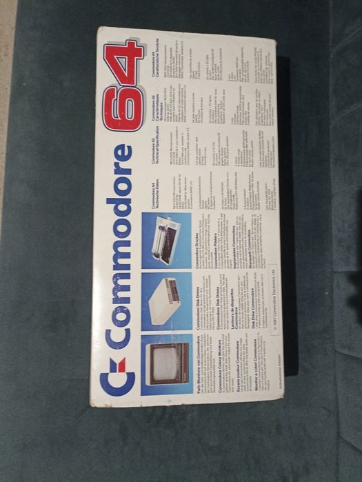 Komputer Commodore 64 pakiet w opakowaniu .