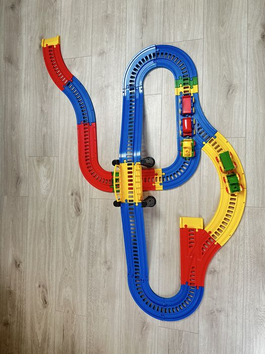 Plastikowy tor pociągi