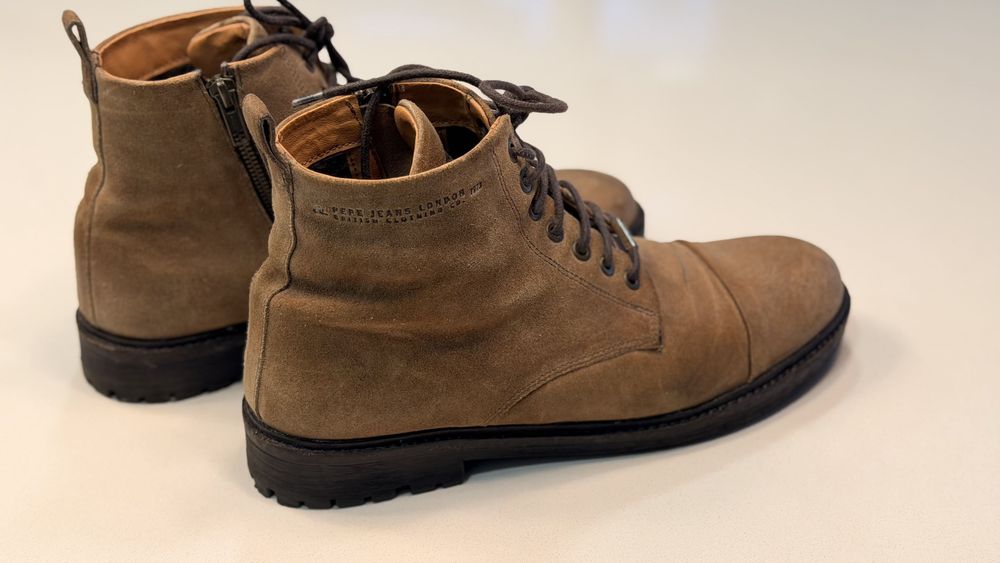 Botas Homem Pepe Jeans nº 43 em pele de Camurça em excelente estado