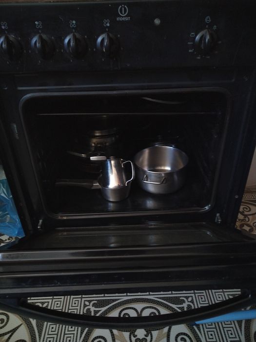 Комплект духовка і плитка