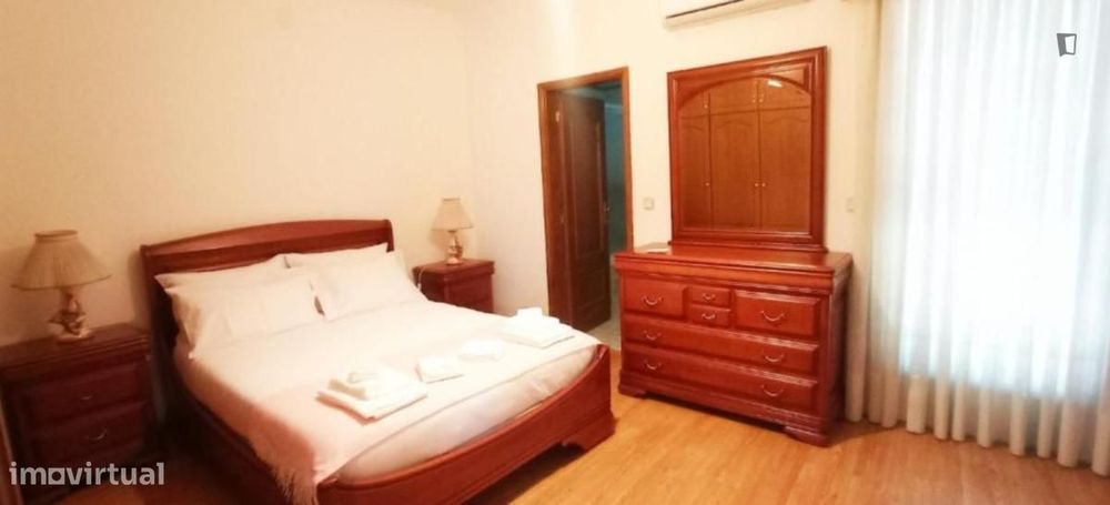 Casa com 3 quartos - localizado em Braganca