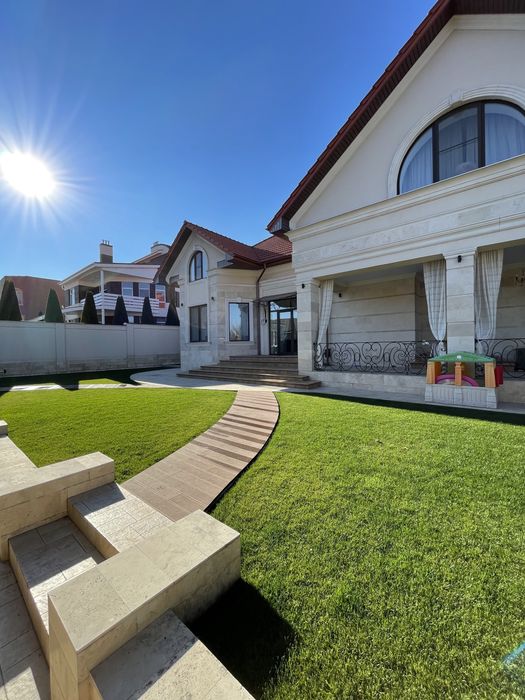 House by the address st. Kulikovo pole pl Oktyabrskoy revolyutsii pl (area 362 m²) - Atlanta.ua - photo 4