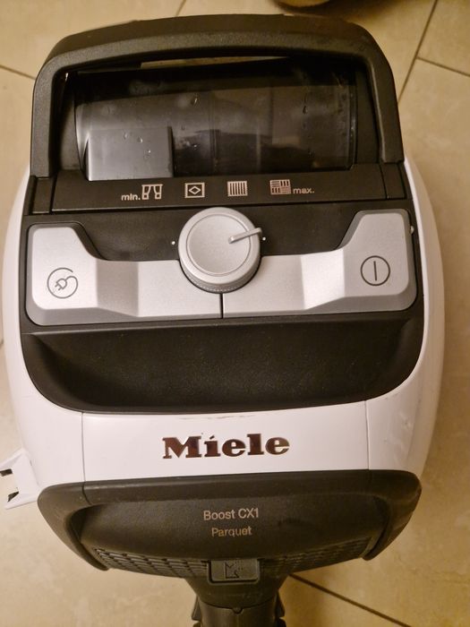 Odkurzacz bezworkowy  Miele Boost CX1