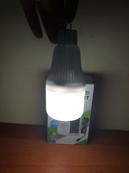 Лампочка 10w нова