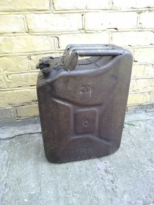 Канистра железная 20л для Топлива ДТ Бензин каністра металева
