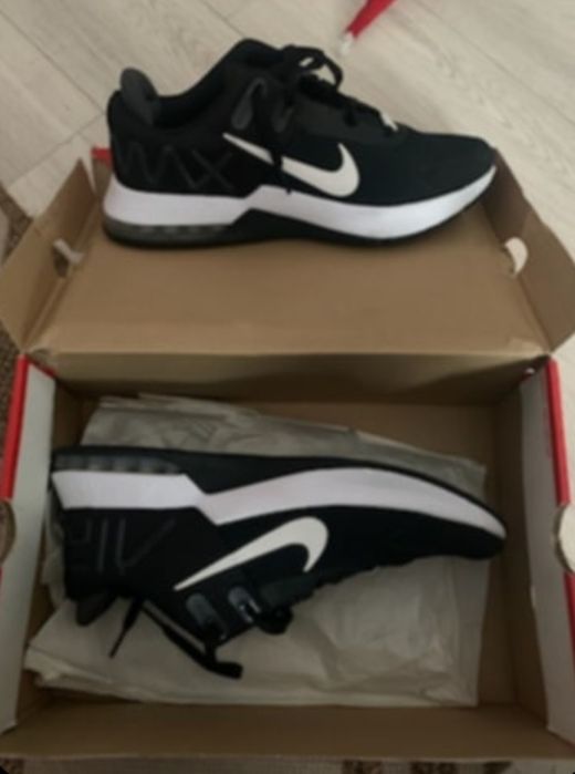 Nike Sportswear SHOX Z rozmiar.47