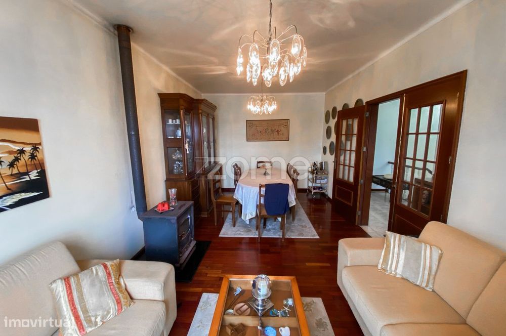 Moradia T2+2 com Garagem e Quintal – Ribeira Grande