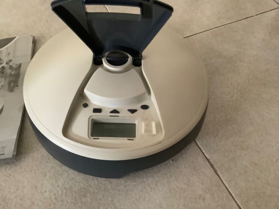 Dispensador de comida automático para gato ou cão pequeno