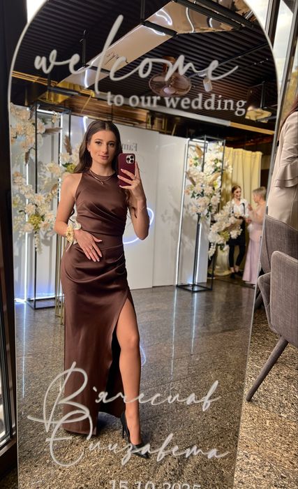 Шоколадна сукня , стан ідеально новій