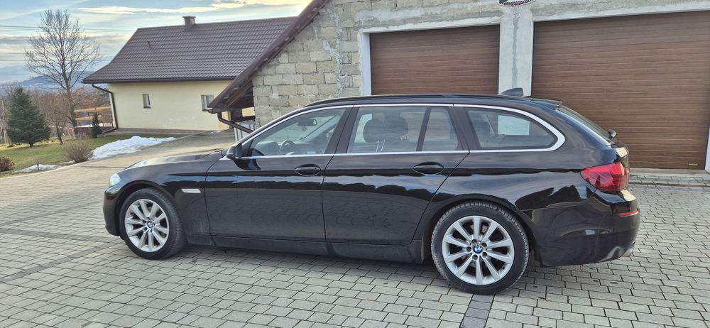 BMW Seria 5 BMW 520 D 2016r Zadbana