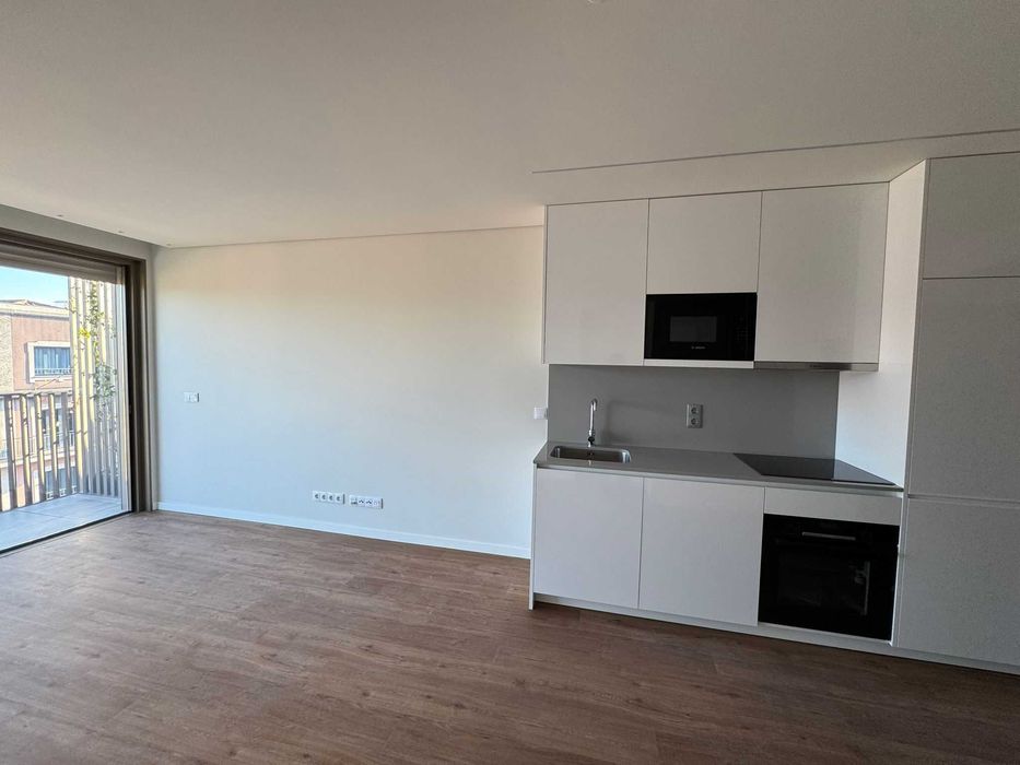 Aluga-se - Apartamento T1 no Condomínio Jardins da Seara - NOVO