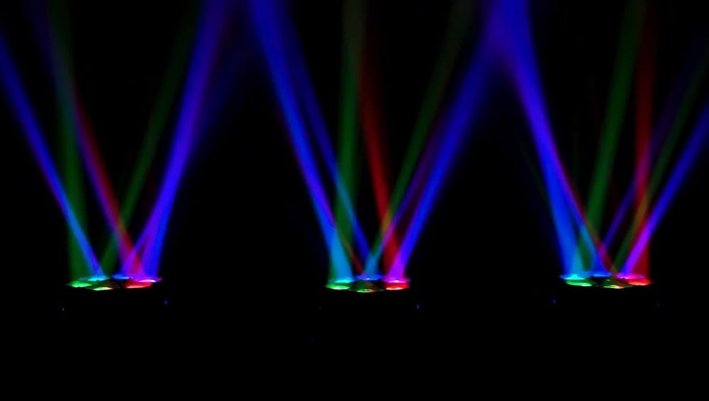 Głowica Led Wash typu Bee Eye 7x40 efekt disco