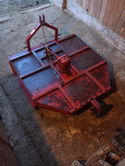 Kosiarka sadownicza rozdrabniacz tłuka