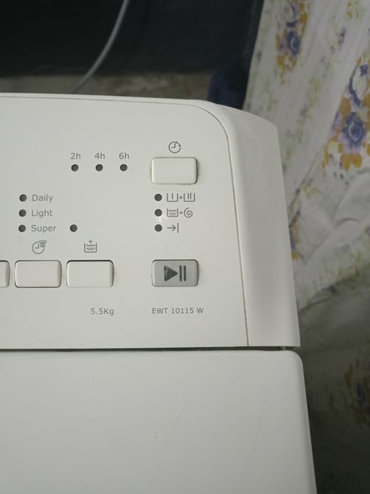 Продам стиральную машинку Electrolux 5.5кг