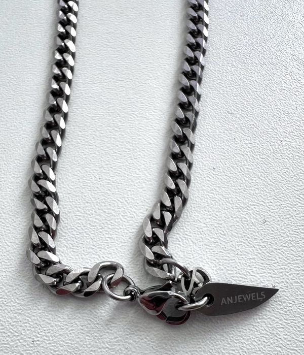 Colar ANJEWELS com asa