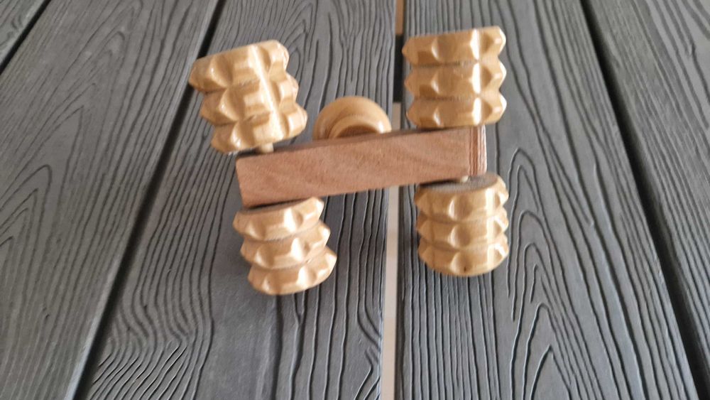 Wooden Massage Roller463593161266319362