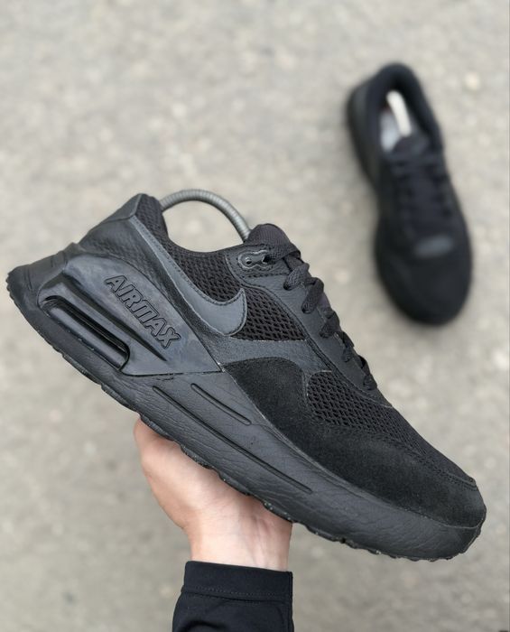 Nike air max кроссовки оригинал 43 размер черные