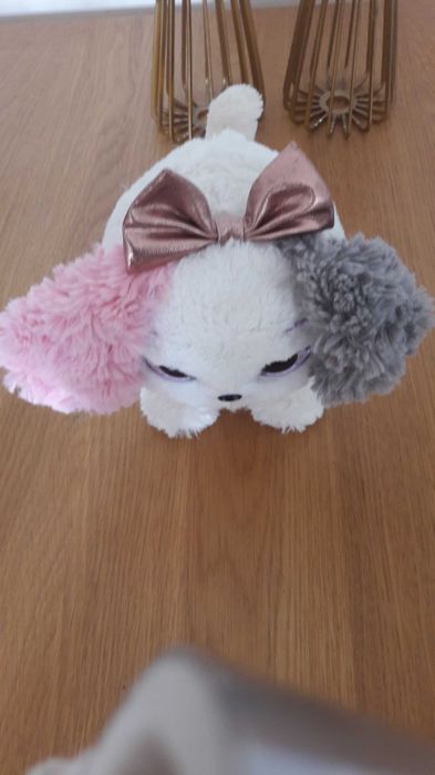 Cão com sons e anda