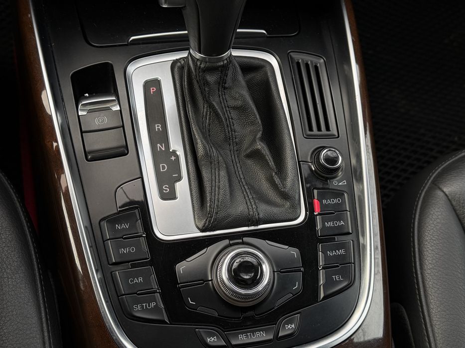 Audi Q5 2011 року | 2.0 бензин | Premium Plus | Quattro