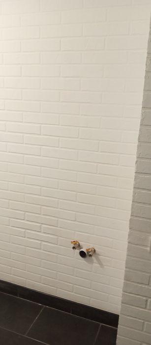 Продаю комерційне фасадне приміщення 95 м2   під офіс, салон краси, ма