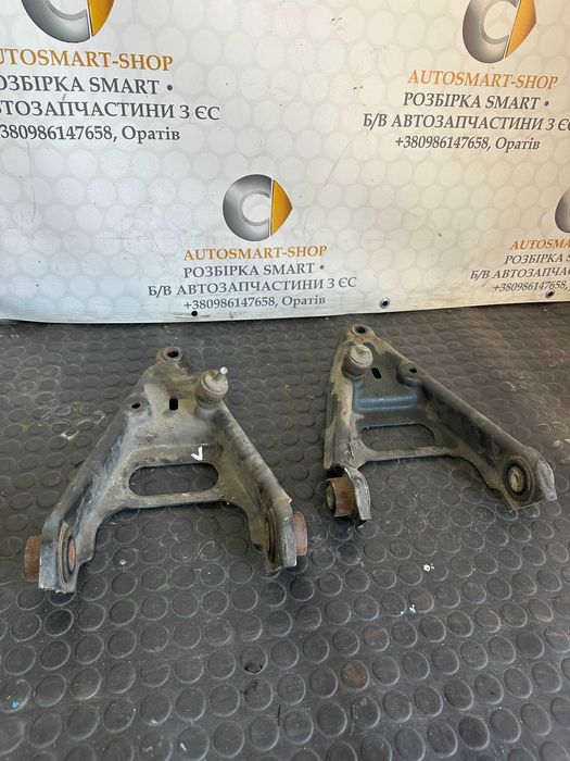 Ричаги передні правий лівий комплект Smart Fortwo 450 1998-2007