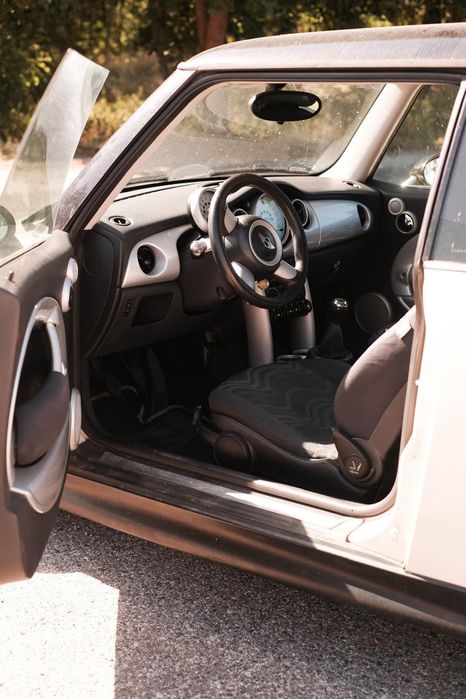 Sprzedam MINI ONE, 2004r., 1.6 benzyna, 168000 przebiegu!