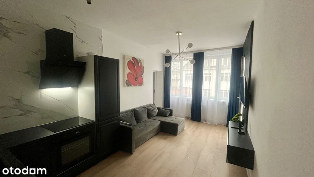 Mieszkanie 3-pokojowe w Gdyni -balkon, parking , winda.