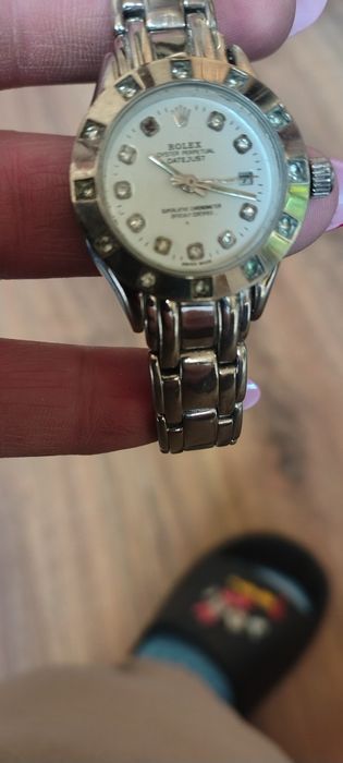 Zegarek damski w kolorze srebrnym