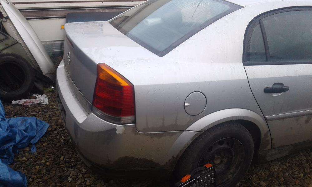 Кришка багажніка ляда скло Opel Astra Vectra Omega Zafira Insignia