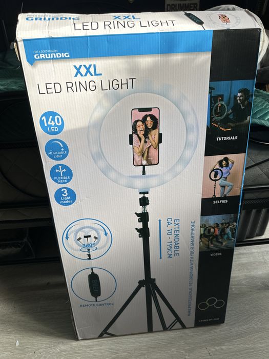 Statyw z lampą pierścieniową