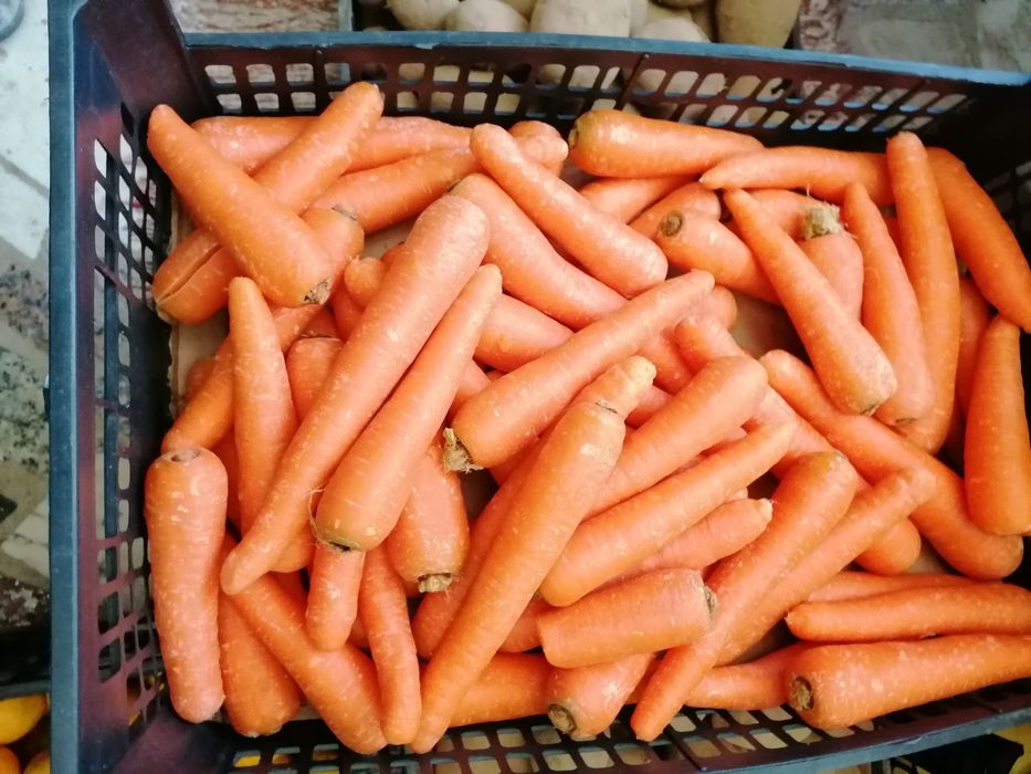 Vendo frutas e legumes