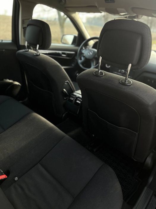 Продам своє авто Mercedes-Benz C-Class 2009