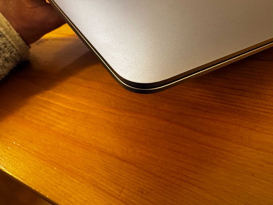 Macbook Air 13", i5, 8GB RAM, 256 GB Dysk SSD, model A2179 -stan ideal