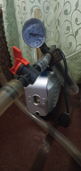 Доїльний апарат для корів та кіз